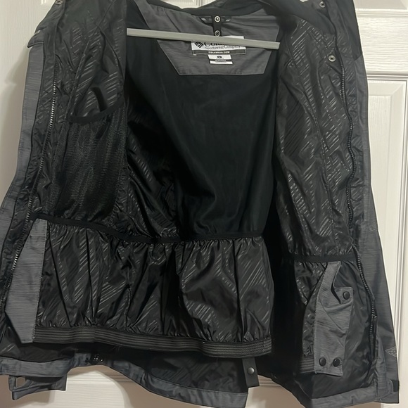 Columbia ski coat - Picture 9 of 12